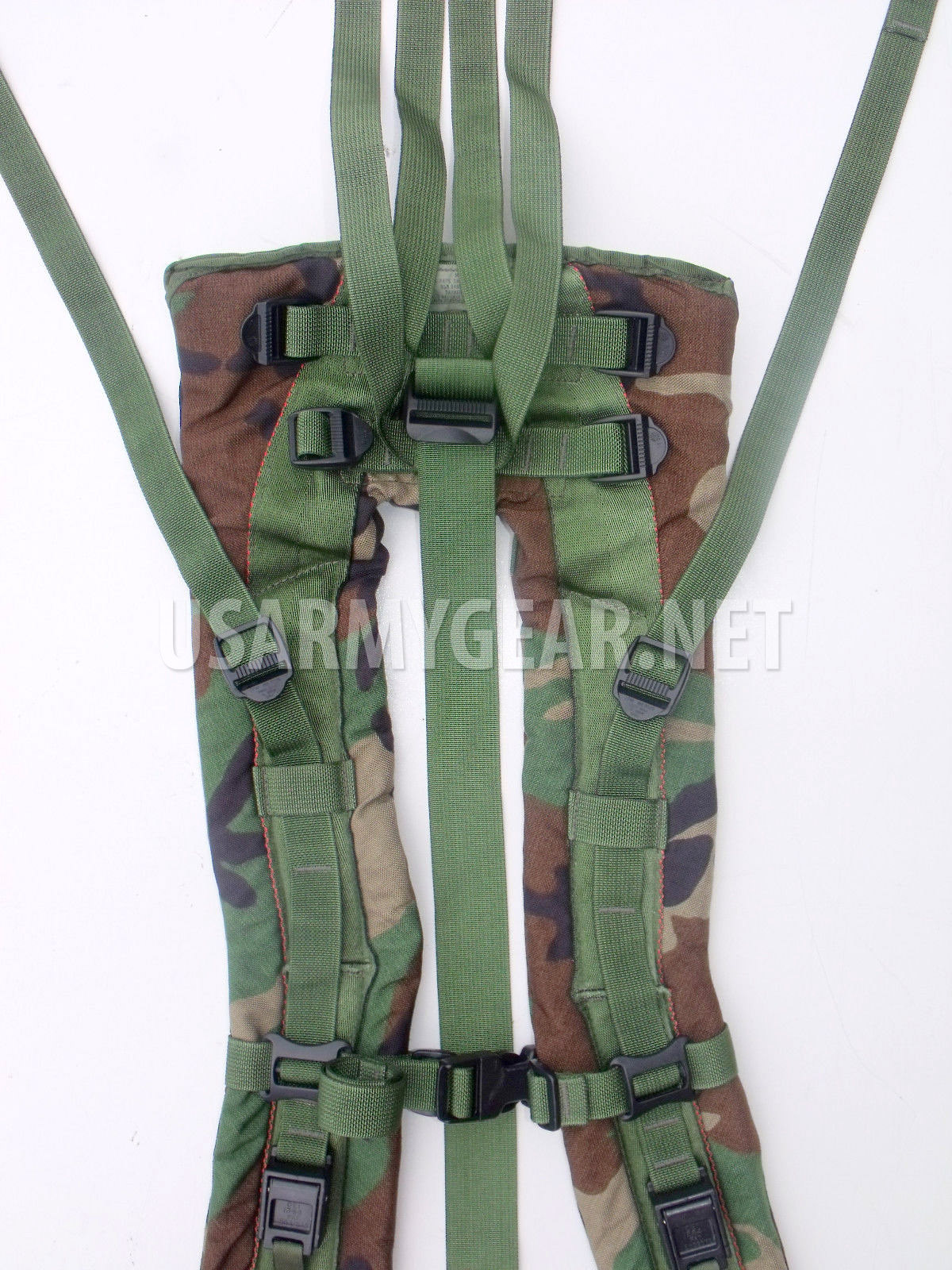MOLLE II Woodland Backpack Shoulder Straps w. Quick Release | US Army Gear