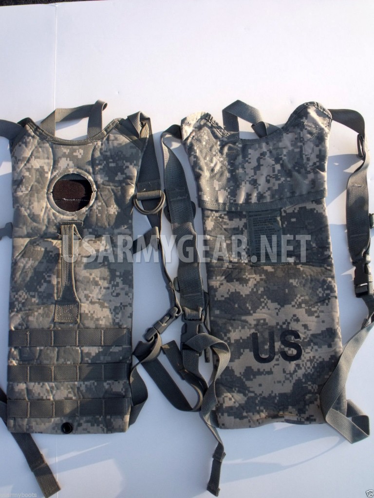 thumbnail image 2 of US Army ACU MOLLE Hydration System - 100oz/3L Military Spec Hydration Pack 2 of 11